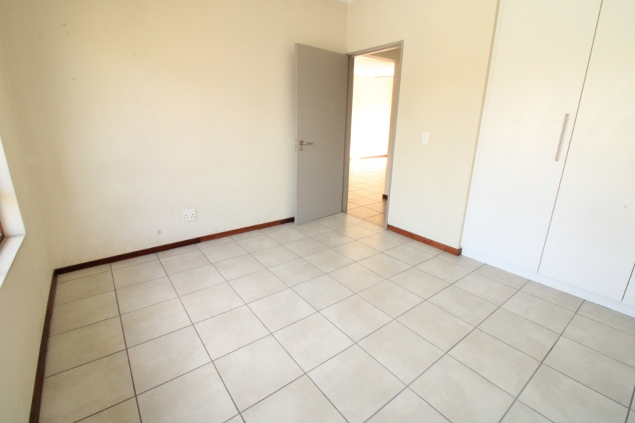 To Let 2 Bedroom Property for Rent in Lonehill Gauteng