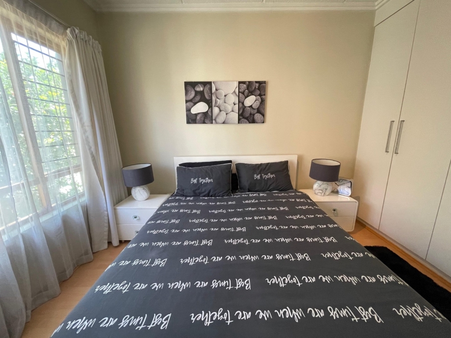 To Let 2 Bedroom Property for Rent in Lonehill Gauteng