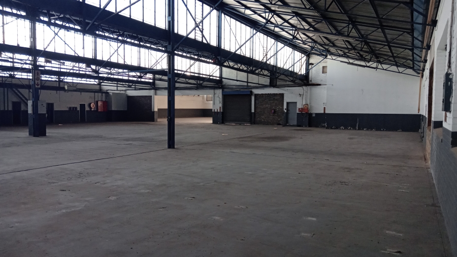 To Let commercial Property for Rent in Benrose Gauteng