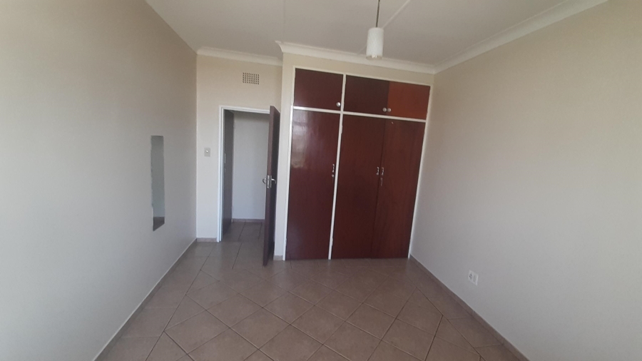 To Let 1 Bedroom Property for Rent in Randhart Gauteng