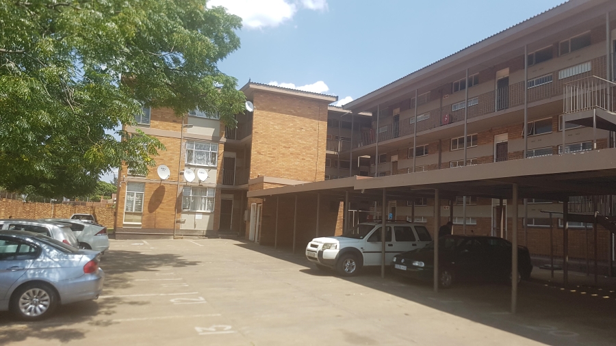 To Let 1 Bedroom Property for Rent in Randhart Gauteng