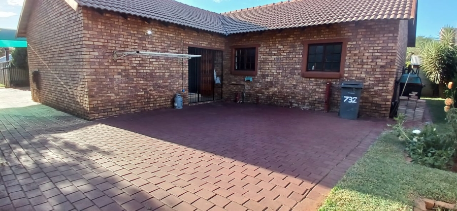 3 Bedroom Property for Sale in Rietfontein Gauteng