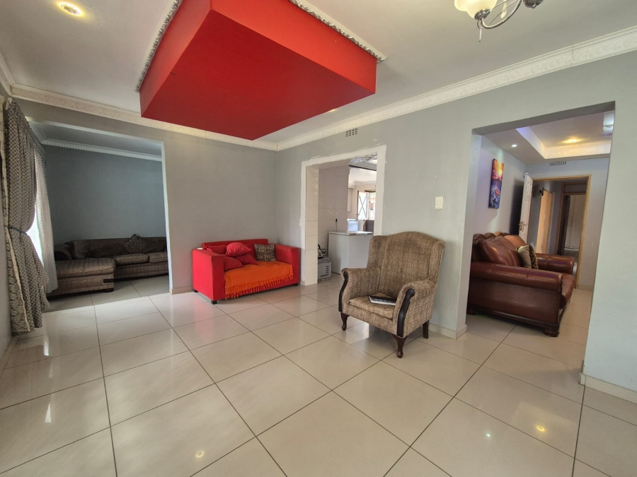 4 Bedroom Property for Sale in Sonland Park Gauteng