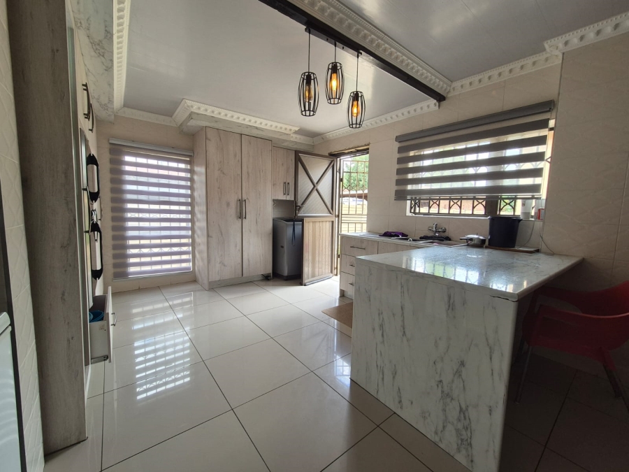 4 Bedroom Property for Sale in Sonland Park Gauteng