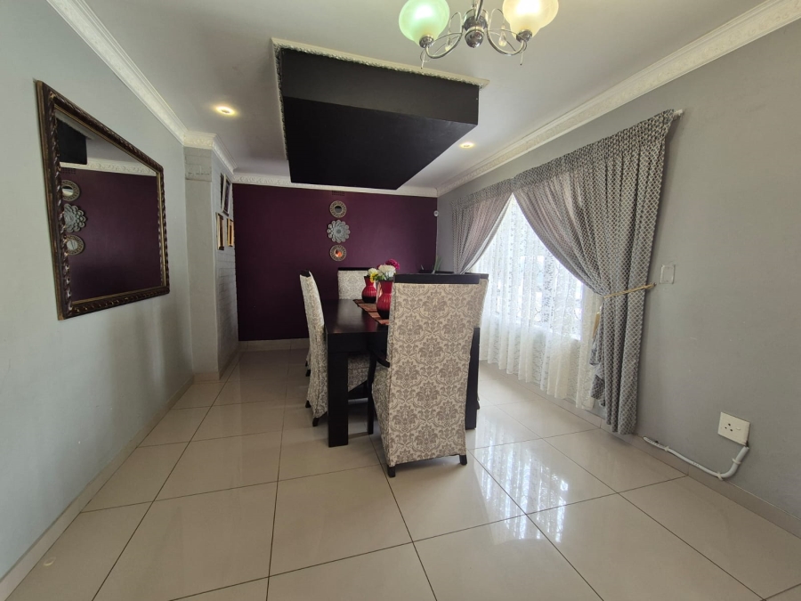 4 Bedroom Property for Sale in Sonland Park Gauteng