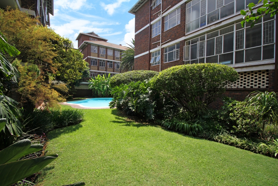 2 Bedroom Property for Sale in Highlands North Gauteng