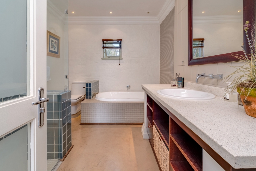 5 Bedroom Property for Sale in Bryanston Gauteng