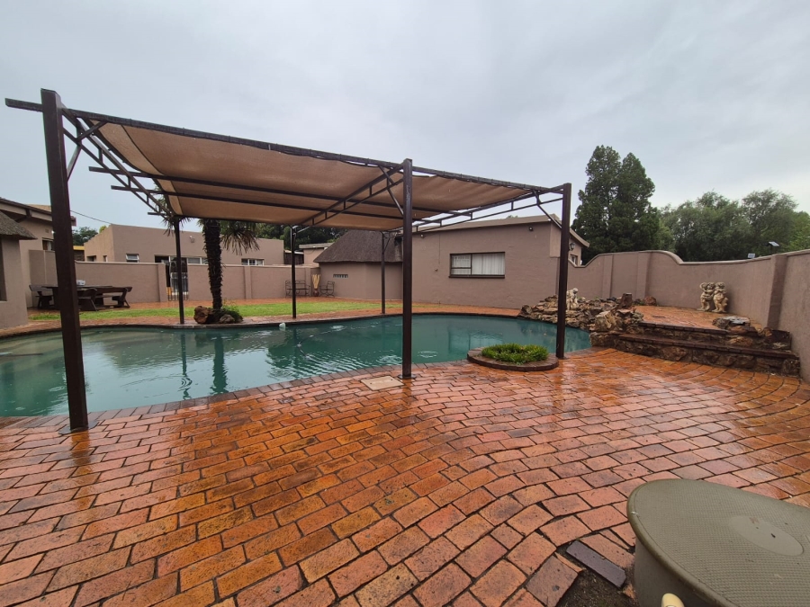 4 Bedroom Property for Sale in Duncanville Gauteng