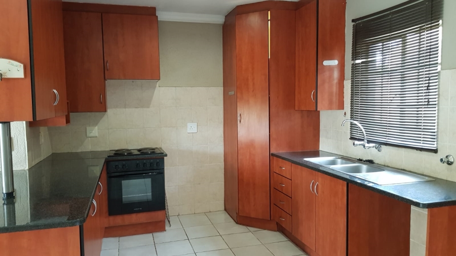 To Let 2 Bedroom Property for Rent in Annlin Gauteng