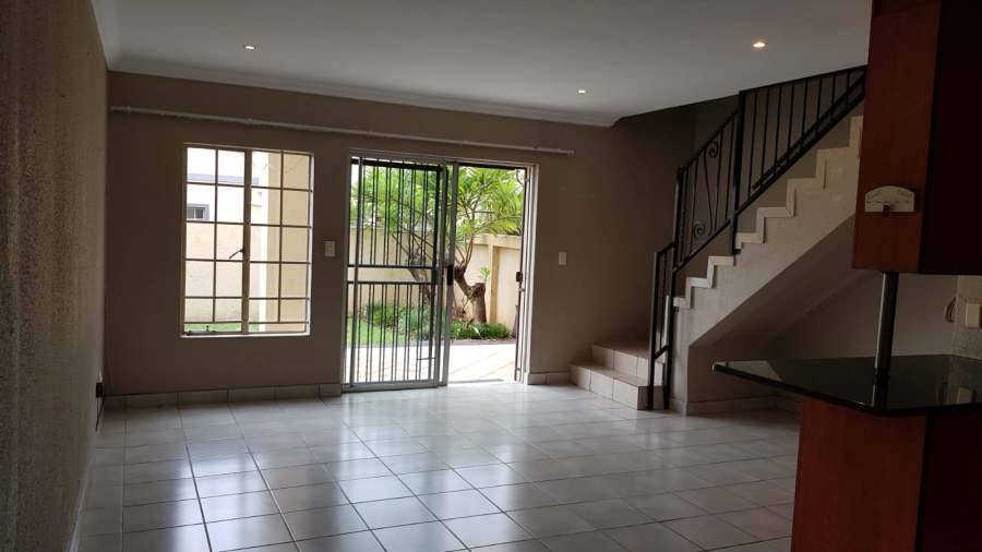 To Let 2 Bedroom Property for Rent in Annlin Gauteng