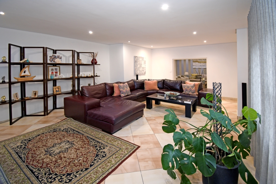 4 Bedroom Property for Sale in Bryanston Gauteng
