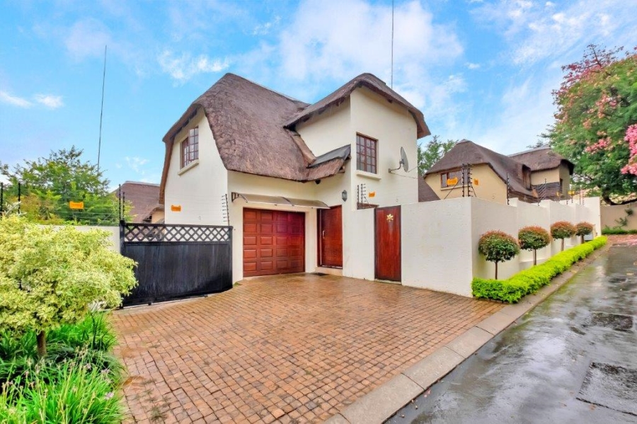 2 Bedroom Property for Sale in Douglasdale Gauteng