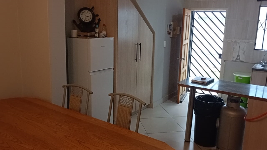 2 Bedroom Property for Sale in Crystal Park Gauteng