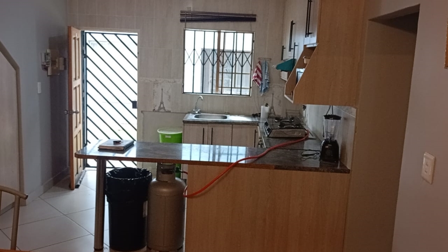 2 Bedroom Property for Sale in Crystal Park Gauteng