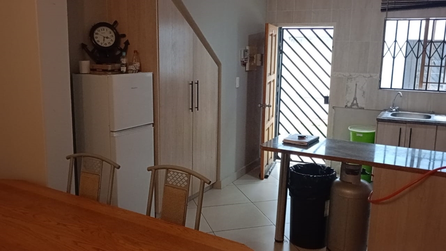 2 Bedroom Property for Sale in Crystal Park Gauteng