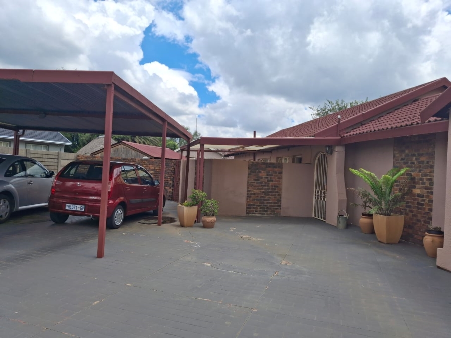 3 Bedroom Property for Sale in Brakpan North Gauteng