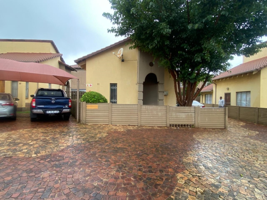 3 Bedroom Property for Sale in Ormonde Gauteng