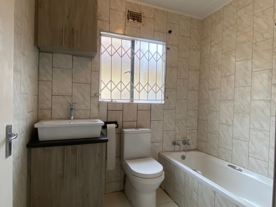 3 Bedroom Property for Sale in Ormonde Gauteng