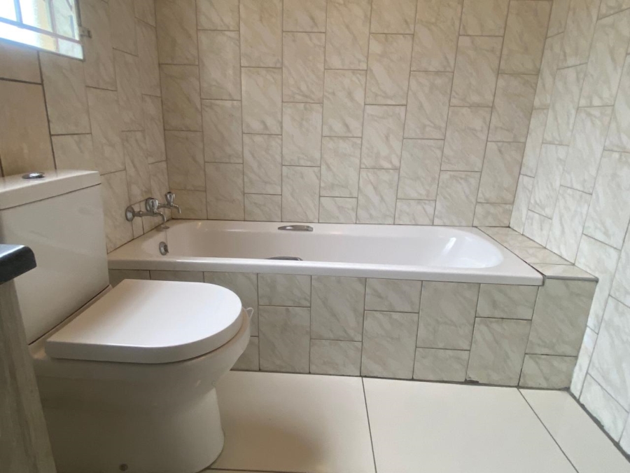 3 Bedroom Property for Sale in Ormonde Gauteng