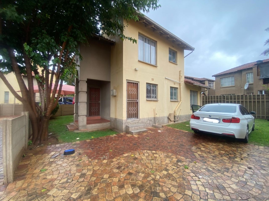 3 Bedroom Property for Sale in Ormonde Gauteng