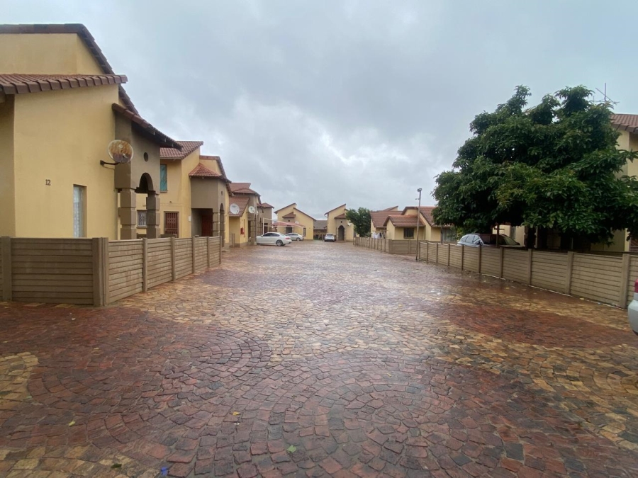 3 Bedroom Property for Sale in Ormonde Gauteng