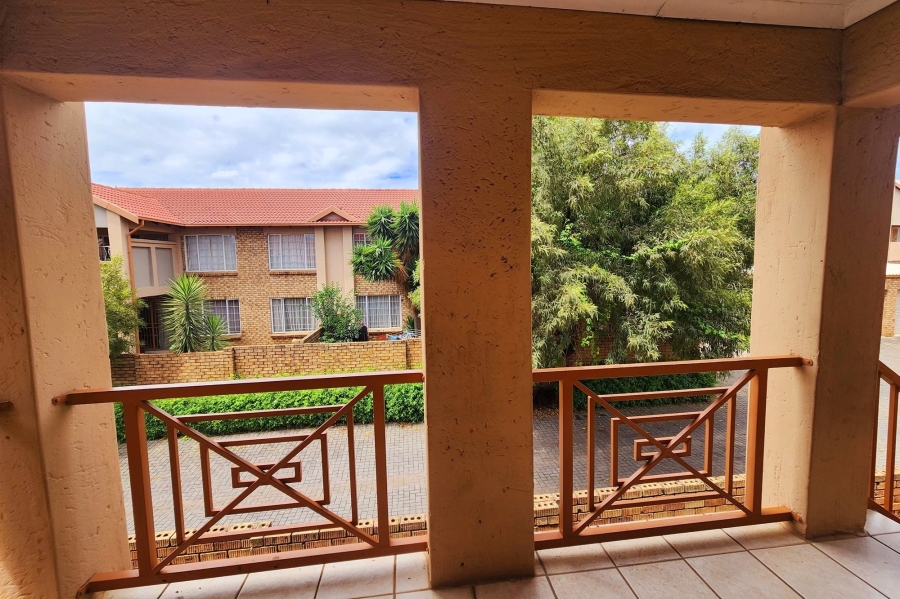 2 Bedroom Property for Sale in Amberfield Gauteng