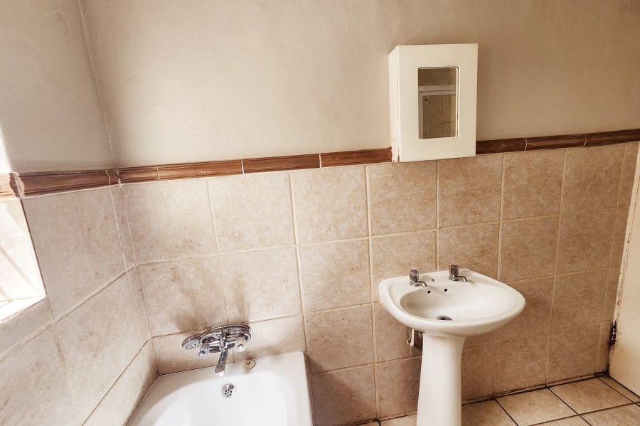 2 Bedroom Property for Sale in Amberfield Gauteng