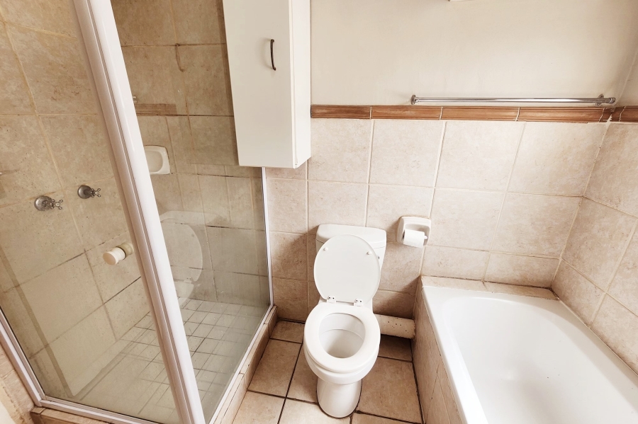 2 Bedroom Property for Sale in Amberfield Gauteng