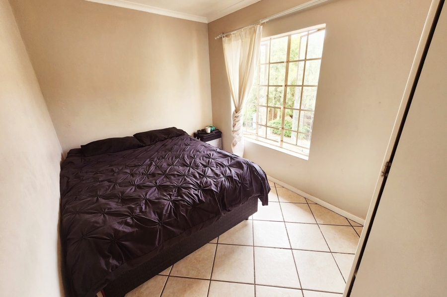2 Bedroom Property for Sale in Amberfield Gauteng
