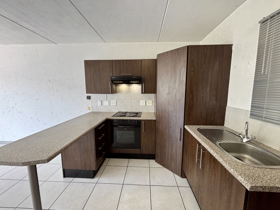 To Let 1 Bedroom Property for Rent in Ferndale Gauteng