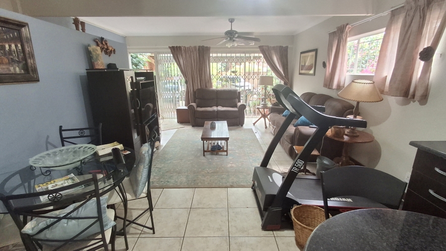 6 Bedroom Property for Sale in Dorandia Gauteng