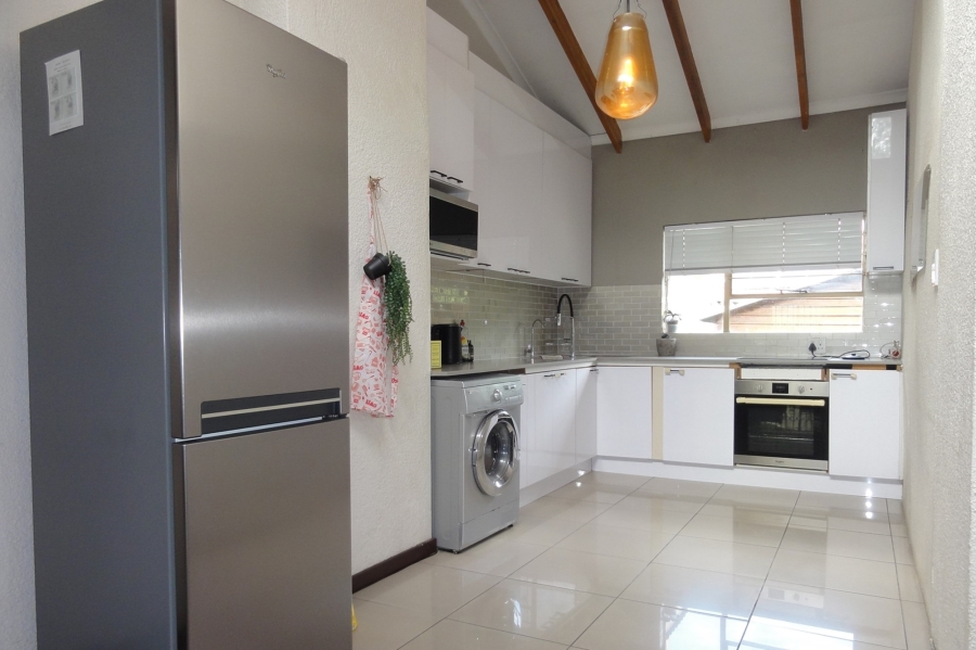 4 Bedroom Property for Sale in Khyber Rock Gauteng