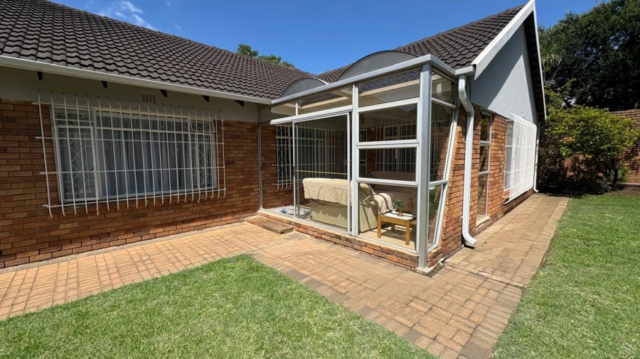 3 Bedroom Property for Sale in Bardene Gauteng