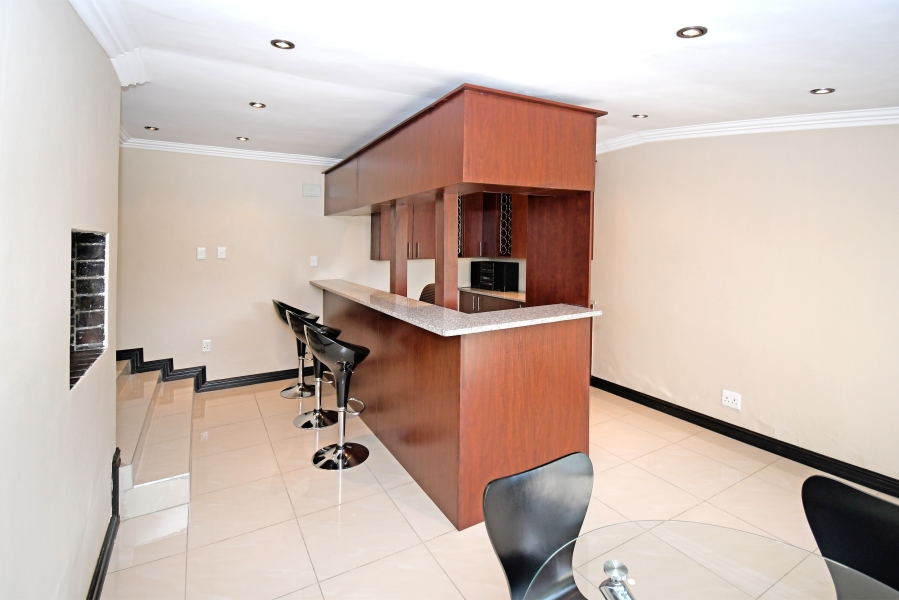 4 Bedroom Property for Sale in Bryanston Gauteng