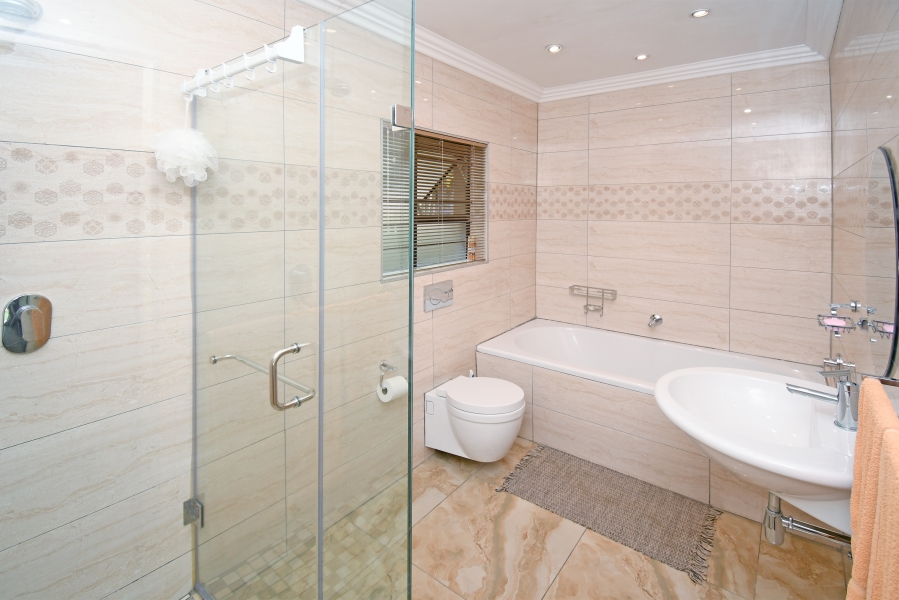 4 Bedroom Property for Sale in Bryanston Gauteng