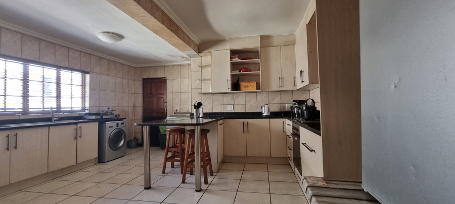 3 Bedroom Property for Sale in Bromhof Gauteng