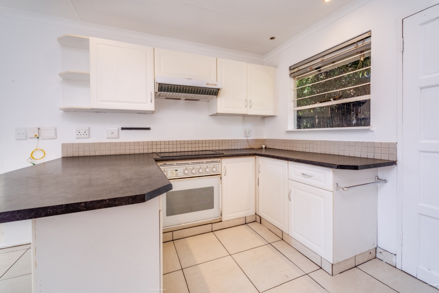 2 Bedroom Property for Sale in Magaliessig Gauteng