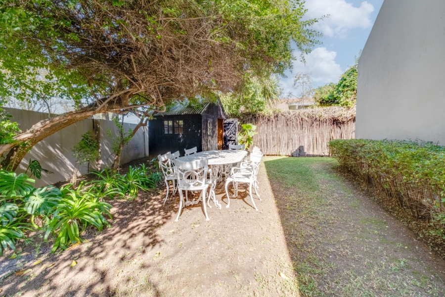 2 Bedroom Property for Sale in Magaliessig Gauteng