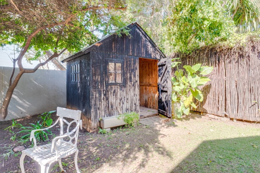 2 Bedroom Property for Sale in Magaliessig Gauteng