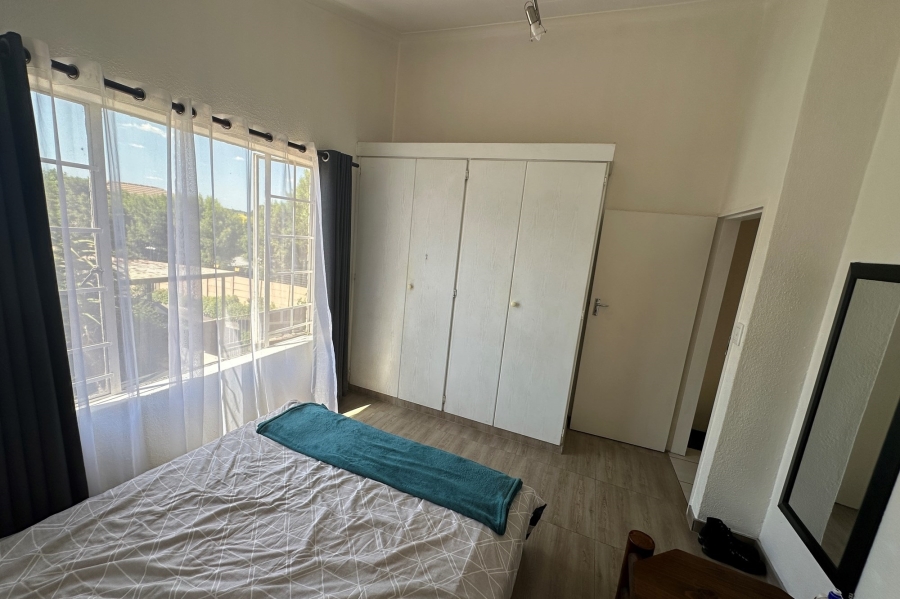 2 Bedroom Property for Sale in Sonneglans Gauteng