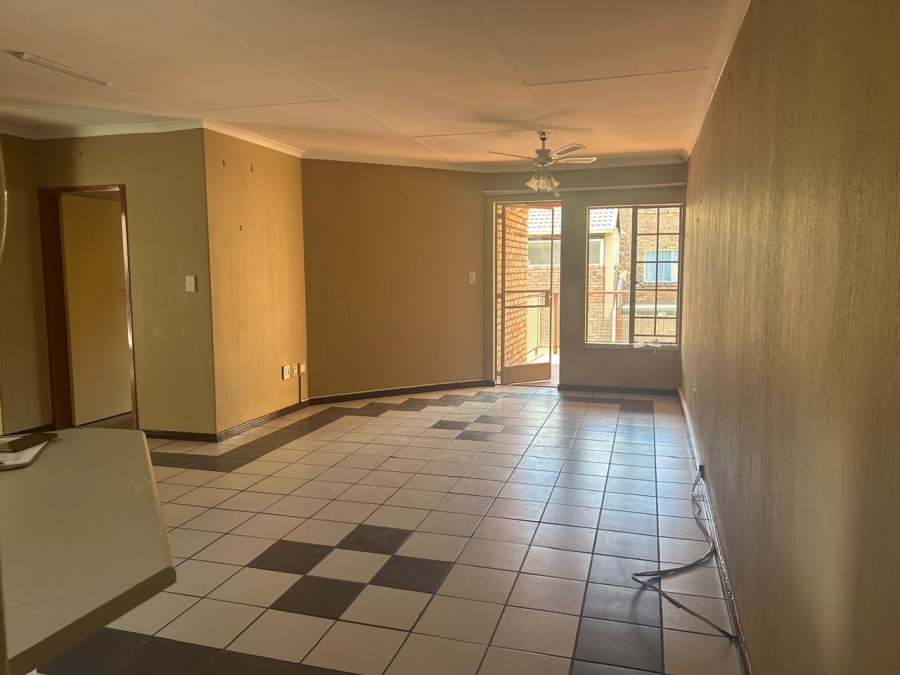 To Let 3 Bedroom Property for Rent in Moregloed Gauteng