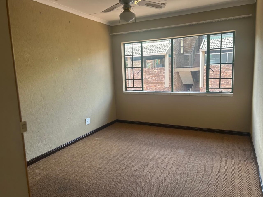 To Let 3 Bedroom Property for Rent in Moregloed Gauteng