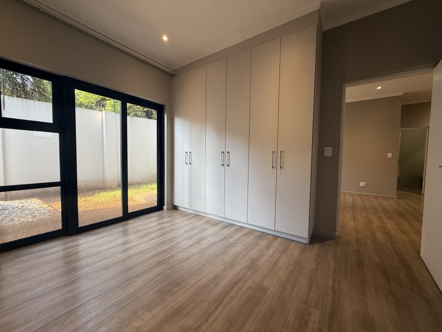 To Let 2 Bedroom Property for Rent in Rosebank Gauteng