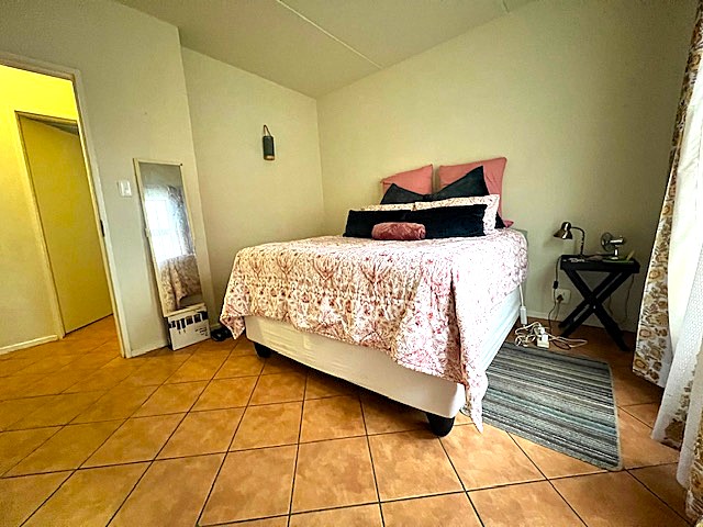 2 Bedroom Property for Sale in Albertsdal Gauteng