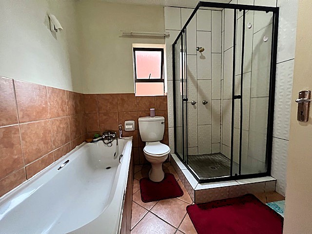 2 Bedroom Property for Sale in Albertsdal Gauteng