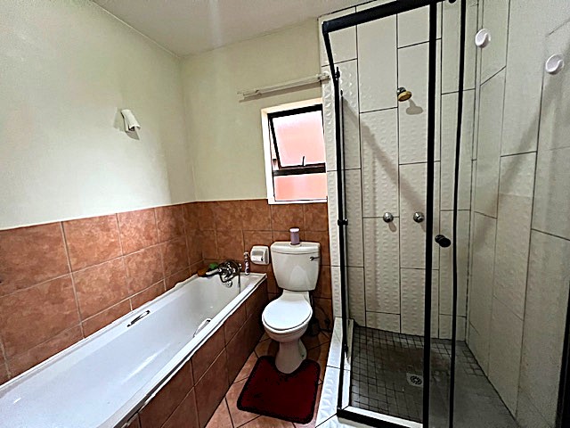 2 Bedroom Property for Sale in Albertsdal Gauteng