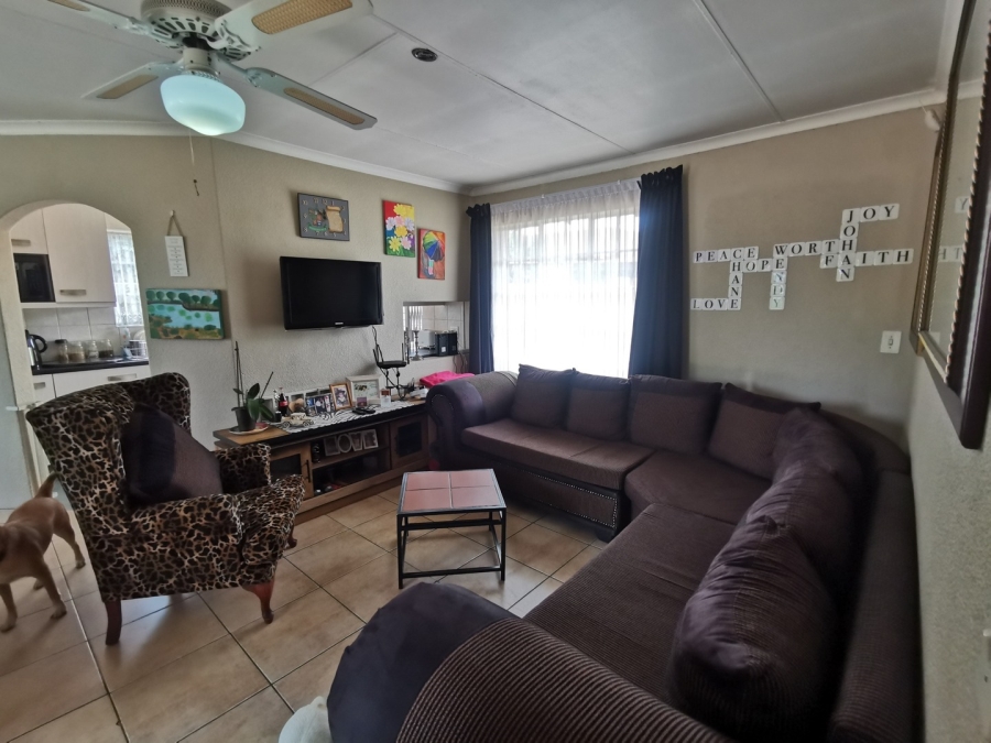 3 Bedroom Property for Sale in Marlands Gauteng