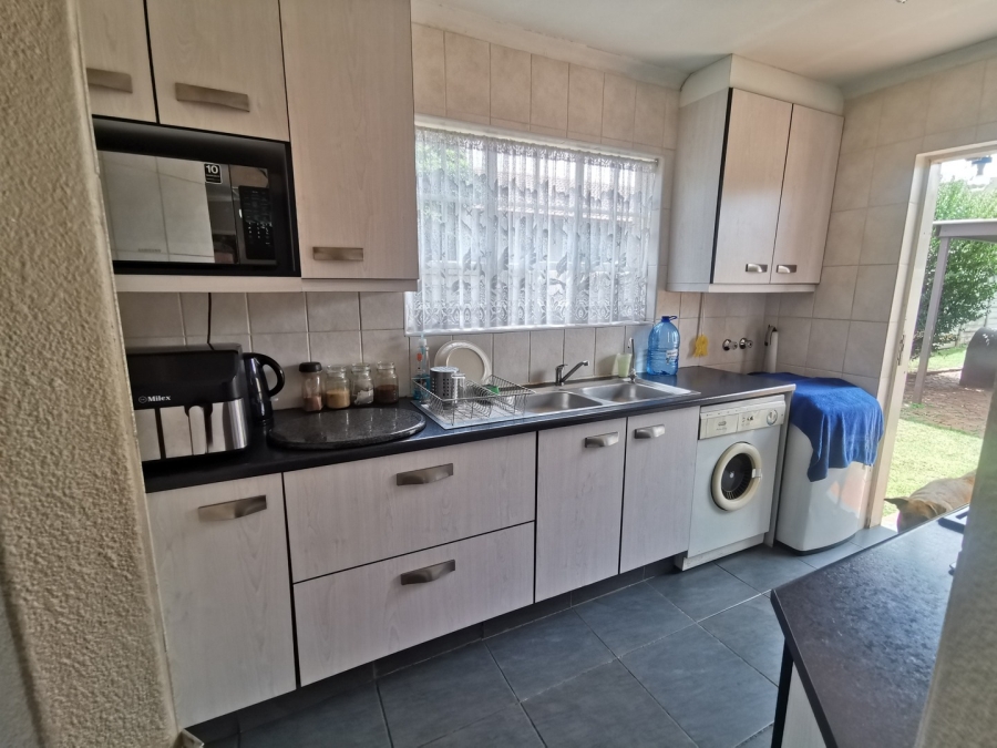 3 Bedroom Property for Sale in Marlands Gauteng