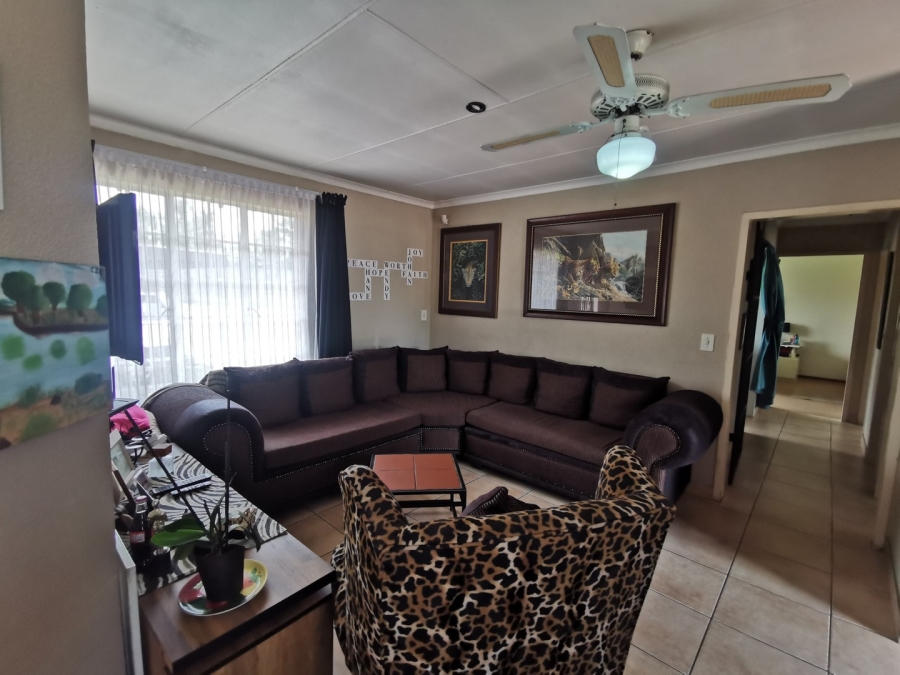 3 Bedroom Property for Sale in Marlands Gauteng