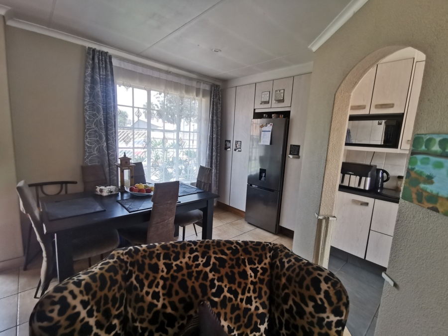 3 Bedroom Property for Sale in Marlands Gauteng